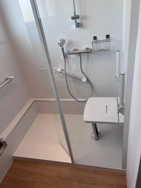 Salle de bain adapté plain pied à Montech dans le 82